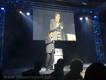kevin-chen-general-manager-of-htc-in-his-keynote-at-touch-diamond-launch-in-south-africa