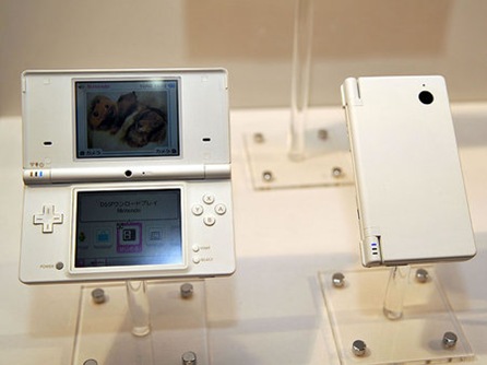 NintendoDS_DSi-shop2-thumb-450x337