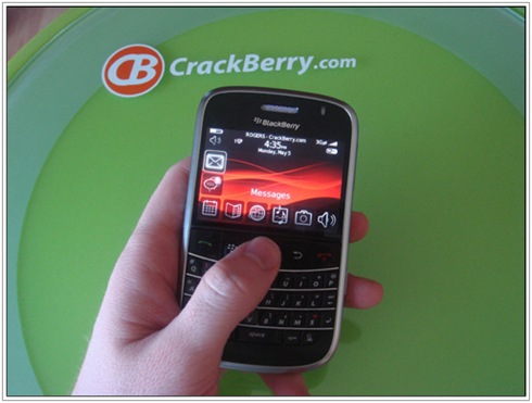 smBlackBerry9000-01